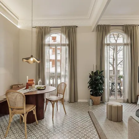 Niria - 2 Bedrooms And Balcony In Eixample Esquerra Apartment *