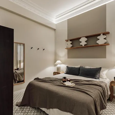 Niria - 2 Bedrooms And Balcony In Eixample Esquerra Barcelona